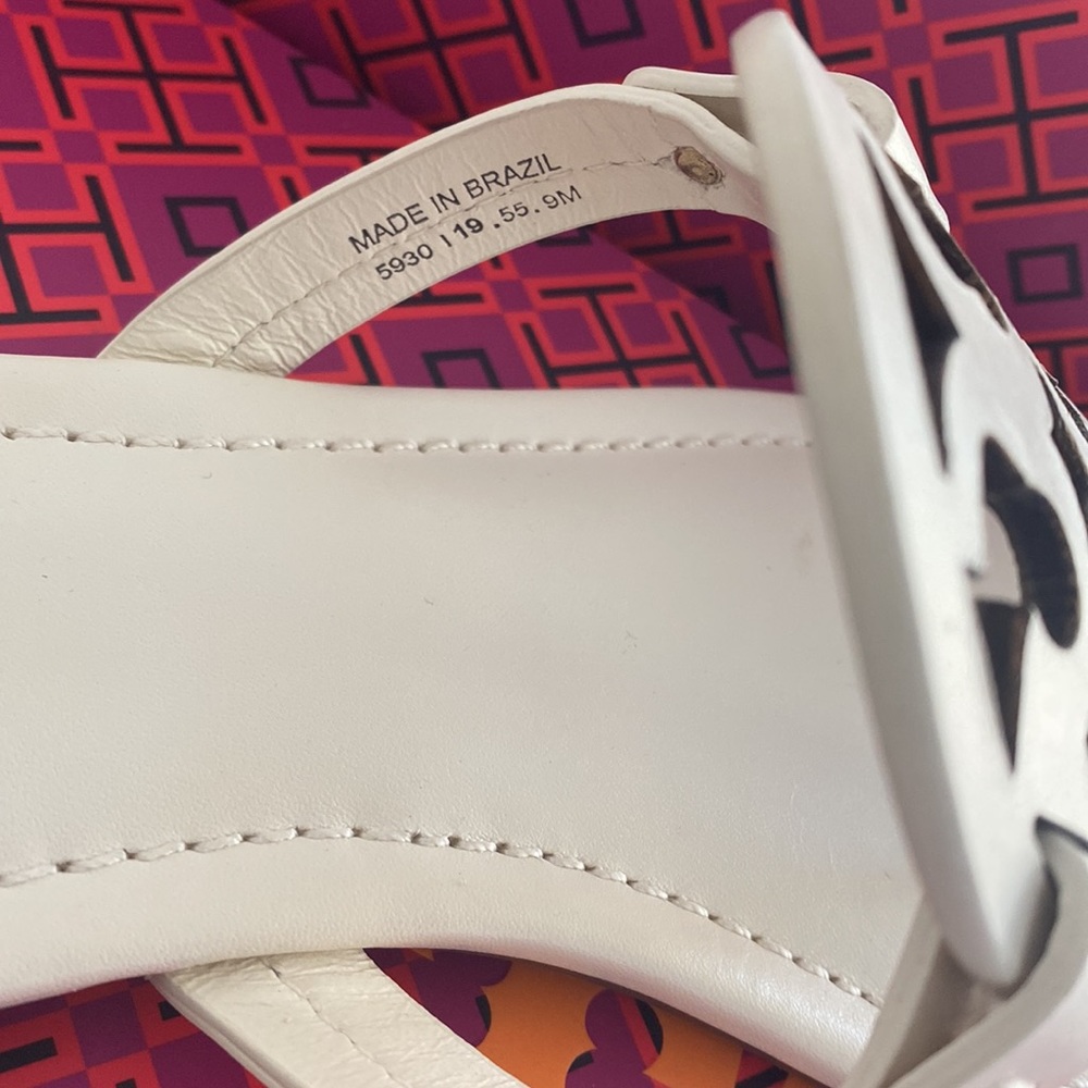 🎉💕 HP 💕🎉 Tory Burch Miller sandals - NWT - Picture 10 of 11